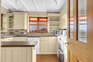 Photo 17- click for photo gallery